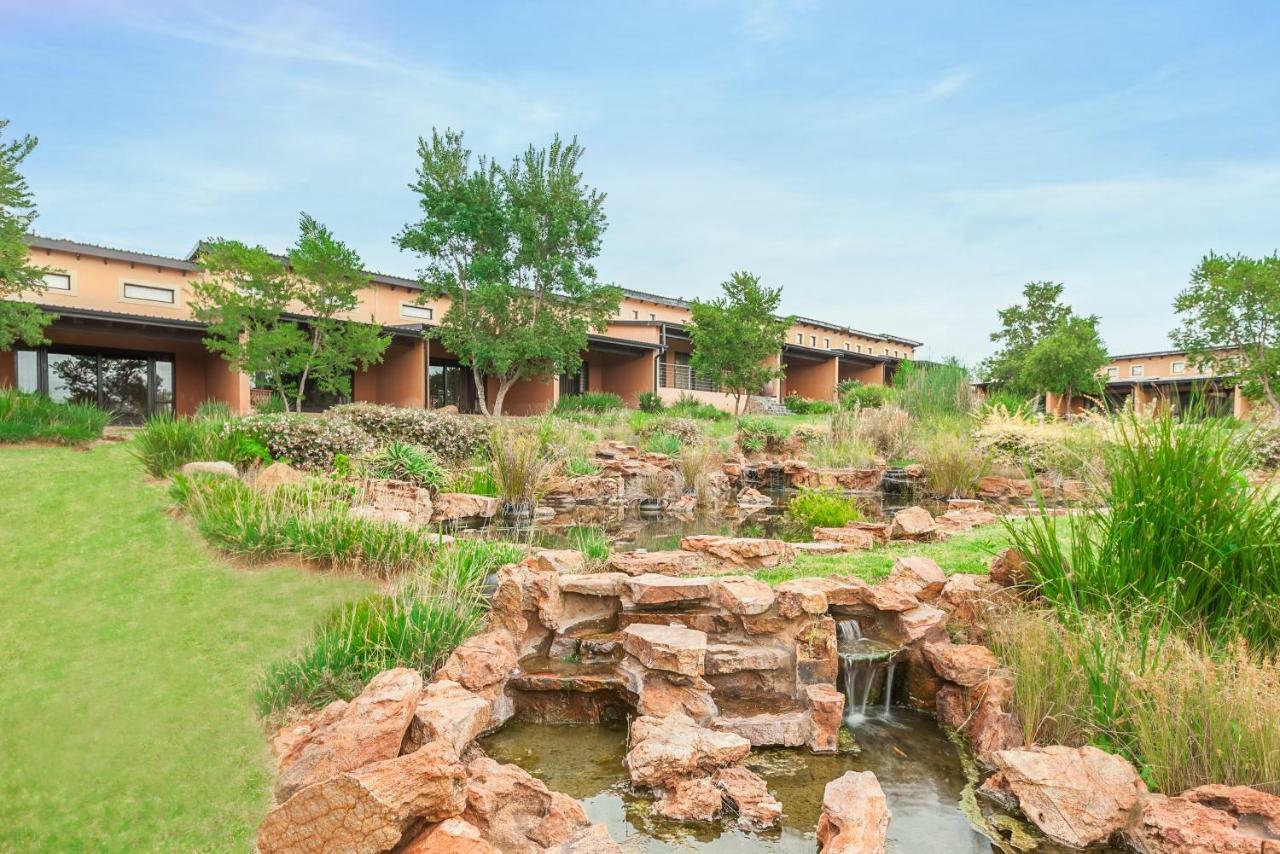 Riverstone Hotel
